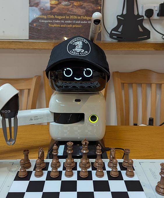 fishguard_chess_robot_crop